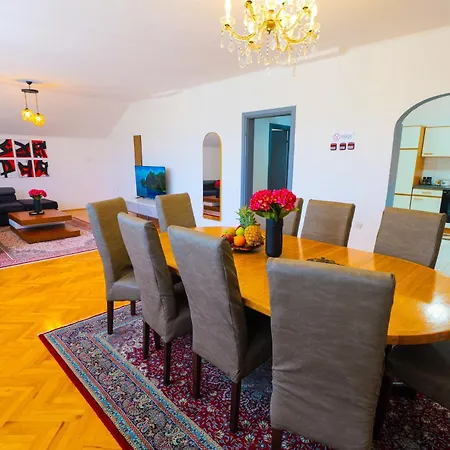 Hotel apartamentowy Khalilah *